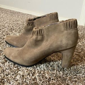 Sam Edelman Simone tan suede cinch ankle booties